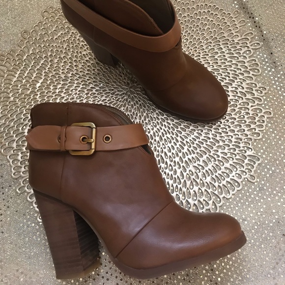 Booties - Picture 3 of 7